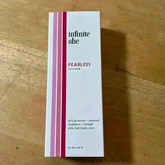 Brand New Sealed Lot (2) Infinite She “Fearless” and “Empowered” Hand Lotion - Picture 2 of 4
